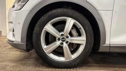 6 of 10 for Audi e-tron Technik 50 quattro 230,00 kW