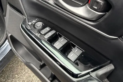 MV22RXP Honda CR-V 2.0 i-MMD Hybrid SR 5dr eCVT Thumbnail #24