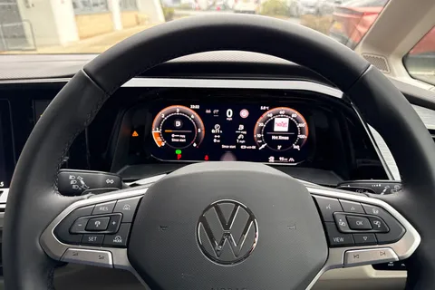 33 of 55 for Volkswagen California Ocean 150 PS 2.0 TDI 7-Speed DSG