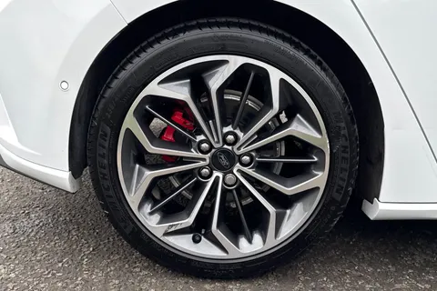 MH73CUJ Ford Focus 1.0T EcoBoost MHEV ST-Line X DCT Euro 6 (s/s) 5dr Thumbnail #11