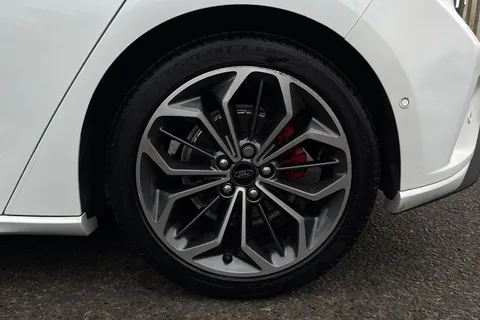 MH73CUJ Ford Focus 1.0T EcoBoost MHEV ST-Line X DCT Euro 6 (s/s) 5dr Thumbnail #12