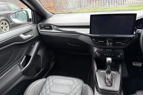 MH73CUJ Ford Focus 1.0T EcoBoost MHEV ST-Line X DCT Euro 6 (s/s) 5dr Thumbnail #20