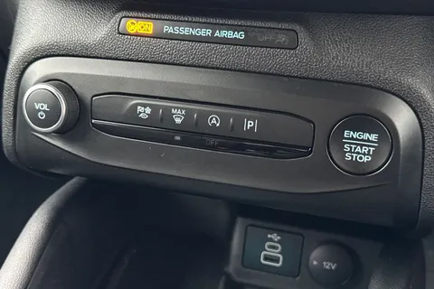 MH73CUJ Ford Focus 1.0T EcoBoost MHEV ST-Line X DCT Euro 6 (s/s) 5dr Thumbnail #22