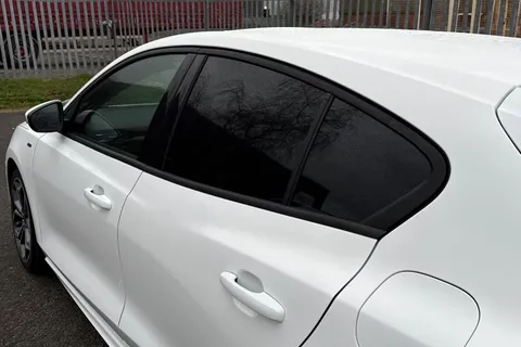 MH73CUJ Ford Focus 1.0T EcoBoost MHEV ST-Line X DCT Euro 6 (s/s) 5dr Thumbnail #25