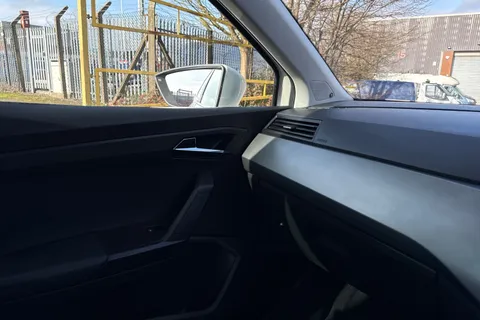 DA67UZU SEAT Ibiza 1.0 MPI SE Design Euro 6 (s/s) 5dr Thumbnail #31