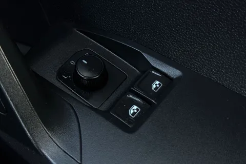 DA67UZU SEAT Ibiza 1.0 MPI SE Design Euro 6 (s/s) 5dr Thumbnail #35