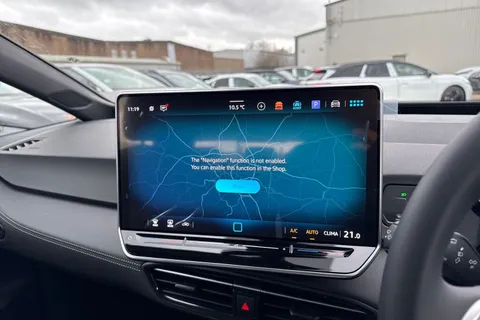  Volkswagen ID.3 Pro 59kWh Essential Auto 5dr Thumbnail #17