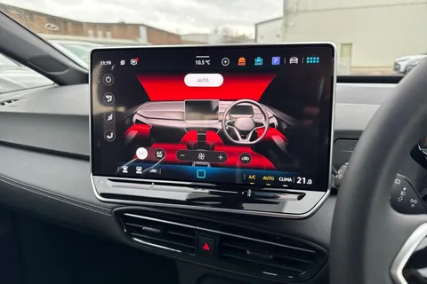  Volkswagen ID.3 Pro 59kWh Essential Auto 5dr Thumbnail #22