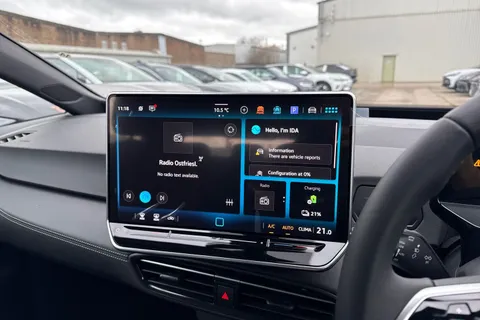  Volkswagen ID.3 Pro 59kWh Essential Auto 5dr Thumbnail #33