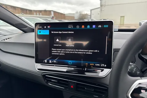  Volkswagen ID.3 Pro 59kWh Essential Auto 5dr Thumbnail #36