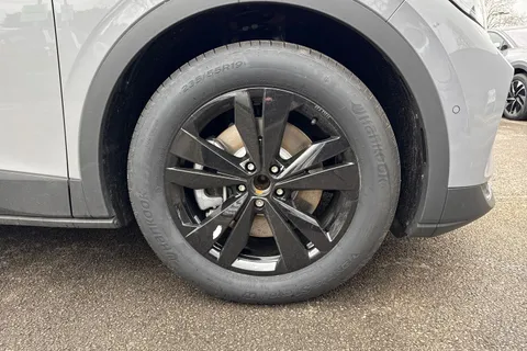 Volkswagen ID.4 Pro 77kWh Black Edition Auto 5dr Thumbnail #13