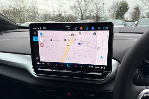 Volkswagen ID.4 Pro 77kWh Black Edition Auto 5dr Thumbnail #17