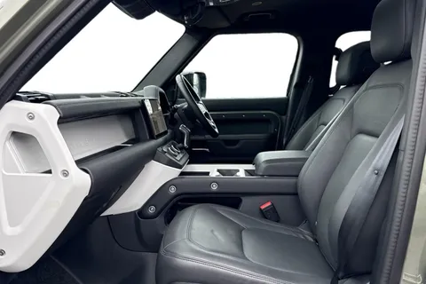 KO74NDN Land Rover Defender 110 3.0 D350 X-Dynamic HSE 5dr Thumbnail #4