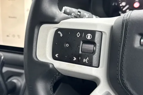 KO74NDN Land Rover Defender 110 3.0 D350 X-Dynamic HSE 5dr Thumbnail #35