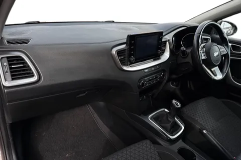 BJ20XBW Kia Xceed 1.0 T-GDi 2 Euro 6 (s/s) 5dr Thumbnail #17