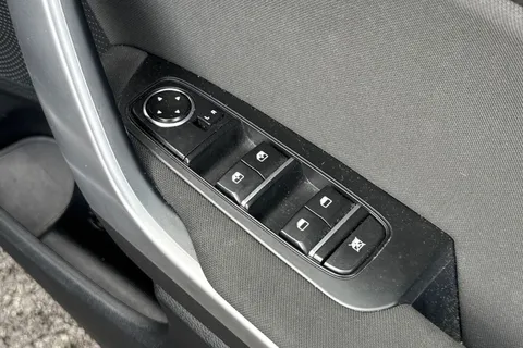 BJ20XBW Kia Xceed 1.0 T-GDi 2 Euro 6 (s/s) 5dr Thumbnail #24