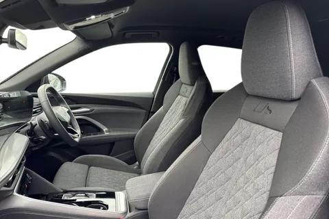 DX75TWW Audi Q5 SUV S line TDI quattro 204 PS S tronic Thumbnail #16