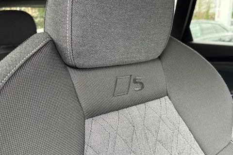 DX75TWW Audi Q5 SUV S line TDI quattro 204 PS S tronic Thumbnail #26