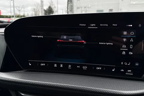 DX75TWW Audi Q5 SUV S line TDI quattro 204 PS S tronic Thumbnail #34