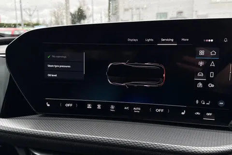 DX75TWW Audi Q5 SUV S line TDI quattro 204 PS S tronic Thumbnail #35