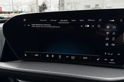 DX75TWW Audi Q5 SUV S line TDI quattro 204 PS S tronic Thumbnail #39