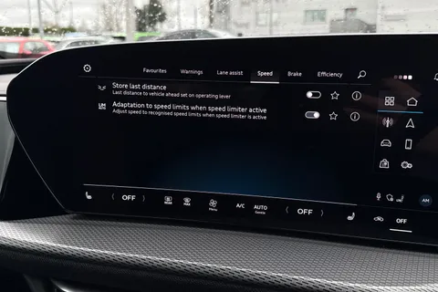 DX75TWW Audi Q5 SUV S line TDI quattro 204 PS S tronic Thumbnail #40