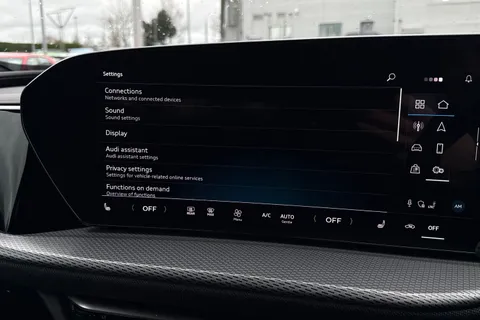 DX75TWW Audi Q5 SUV S line TDI quattro 204 PS S tronic Thumbnail #42