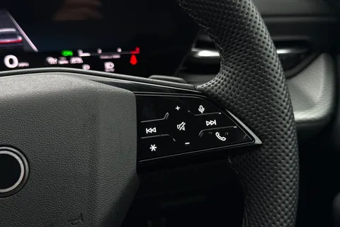 DX75TWW Audi Q5 SUV S line TDI quattro 204 PS S tronic Thumbnail #47