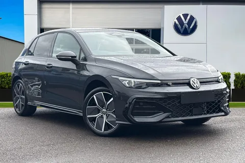  Volkswagen Golf 2.0 TDI Black Edition DSG Euro 6 (s/s) 5dr Thumbnail #2