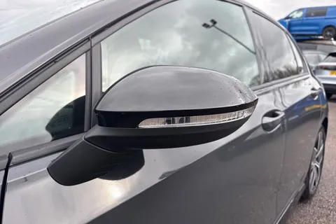  Volkswagen Golf 2.0 TDI Black Edition DSG Euro 6 (s/s) 5dr Thumbnail #32