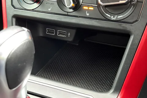 DA20JDO Volkswagen Polo 2.0 TSI GTI+ DSG Euro 6 (s/s) 5dr Thumbnail #45