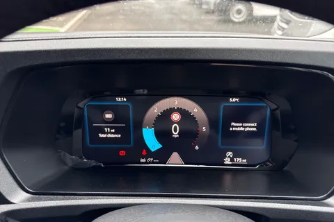 PN75NGG Volkswagen Caddy 2.0 TDI 102PS Commerce Plus Van [Tech Pack] Thumbnail #30