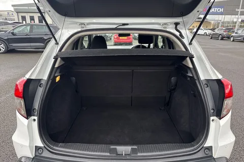 7 of 62 for Honda HR-V 1.5 i-VTEC SE SUV 5dr Petrol Manual Euro 6 (s/s) (130 ps)