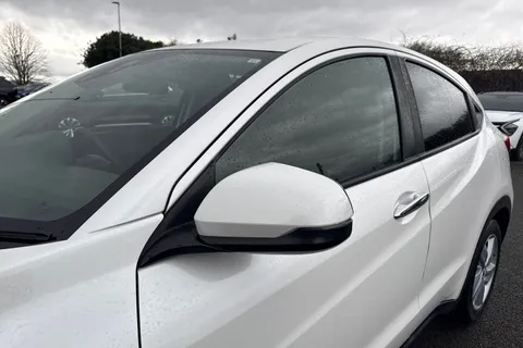 29 of 62 for Honda HR-V 1.5 i-VTEC SE SUV 5dr Petrol Manual Euro 6 (s/s) (130 ps)