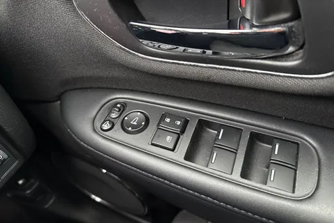 35 of 62 for Honda HR-V 1.5 i-VTEC SE SUV 5dr Petrol Manual Euro 6 (s/s) (130 ps)