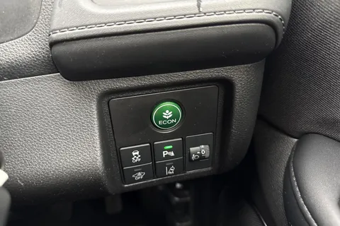 36 of 62 for Honda HR-V 1.5 i-VTEC SE SUV 5dr Petrol Manual Euro 6 (s/s) (130 ps)