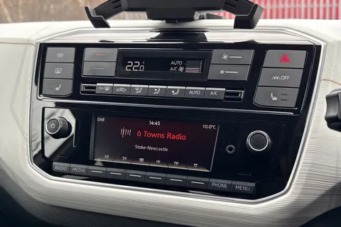 17 of 40 for SEAT Mii 36.8kWh Auto 5dr