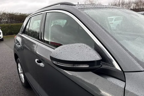 MD72BZV Volkswagen T-Roc 1.5 TSI Life DSG Euro 6 (s/s) 5dr Thumbnail #29