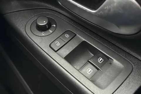 32 of 40 for SEAT Mii 36.8kWh Auto 5dr