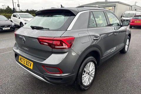 MD72BZV Volkswagen T-Roc 1.5 TSI Life DSG Euro 6 (s/s) 5dr Thumbnail #35