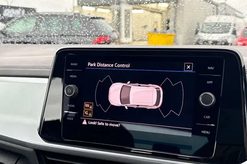 MD72BZV Volkswagen T-Roc 1.5 TSI Life DSG Euro 6 (s/s) 5dr Thumbnail #51