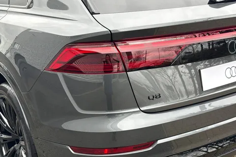  Audi Q8 3.0 TDI V6 Black Edition Tiptronic quattro Euro 6 (s/s) 5dr Thumbnail #8