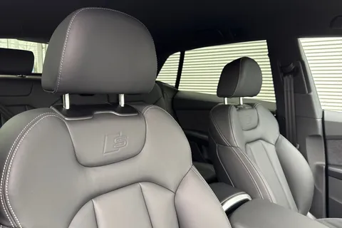  Audi Q8 3.0 TDI V6 Black Edition Tiptronic quattro Euro 6 (s/s) 5dr Thumbnail #24