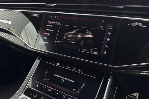  Audi Q8 3.0 TDI V6 Black Edition Tiptronic quattro Euro 6 (s/s) 5dr Thumbnail #29