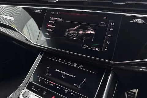  Audi Q8 3.0 TDI V6 Black Edition Tiptronic quattro Euro 6 (s/s) 5dr Thumbnail #31