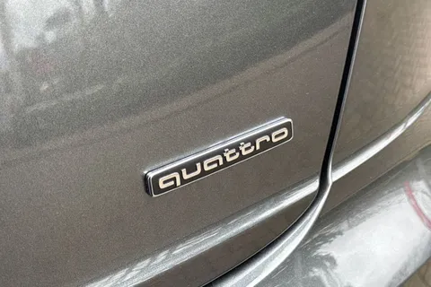  Audi Q8 3.0 TDI V6 Black Edition Tiptronic quattro Euro 6 (s/s) 5dr Thumbnail #61