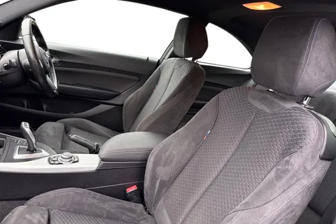 EO66RPX BMW 2 Series 2.0 218d M Sport Auto Euro 6 (s/s) 2dr Thumbnail #17