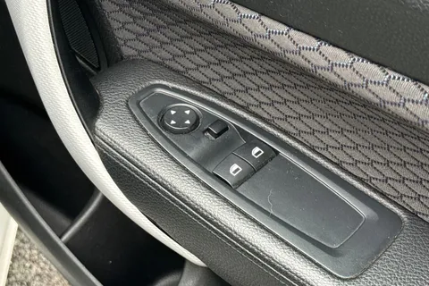 EO66RPX BMW 2 Series 2.0 218d M Sport Auto Euro 6 (s/s) 2dr Thumbnail #22