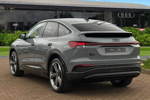  Audi Q4 e-tron 45 Black Edition Sportback Auto 5dr 82kWh Thumbnail #3