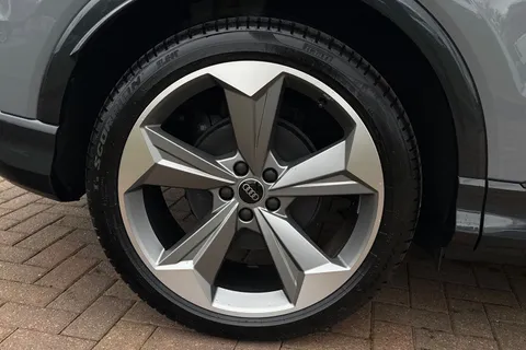  Audi Q4 e-tron 45 Black Edition Sportback Auto 5dr 82kWh Thumbnail #10